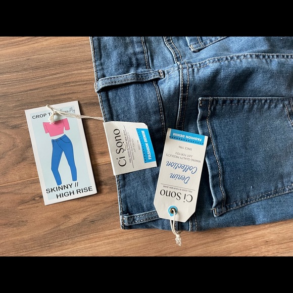 Jeans - Picture 3 of 3